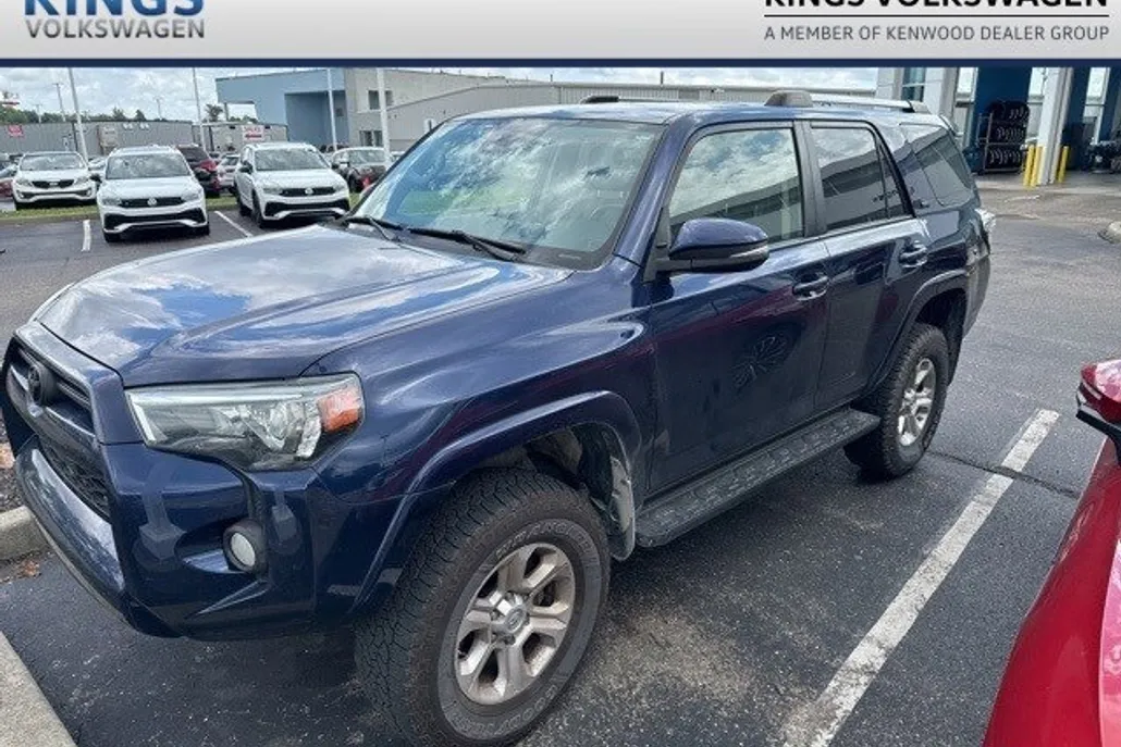 2020 Toyota 4Runner SR5 Premium photo 1