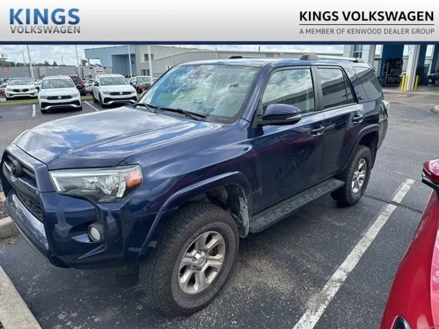 2020 Toyota 4Runner SR5 Premium photo 1