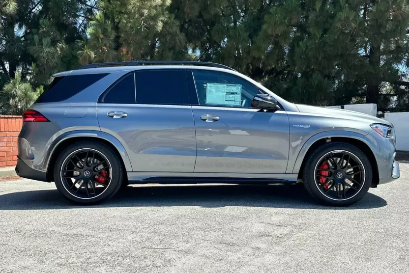 2026 Mercedes Benz GLE AMG 63 S photo 1