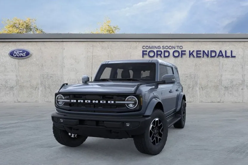 2025 Ford Bronco Outer Banks photo 1