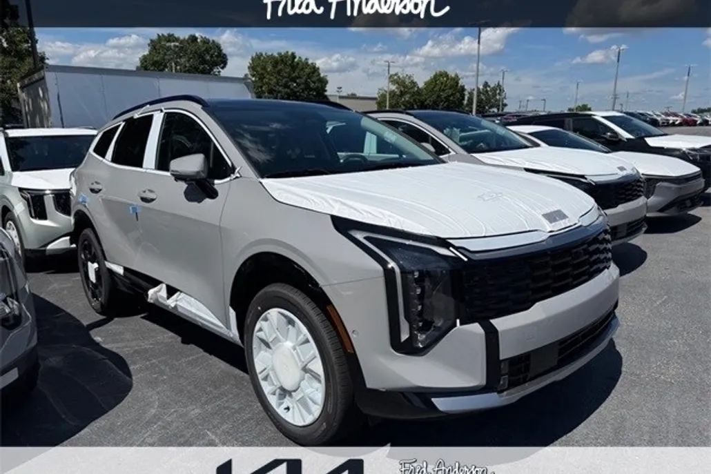 2026 Kia Sportage Hybrid photo 1