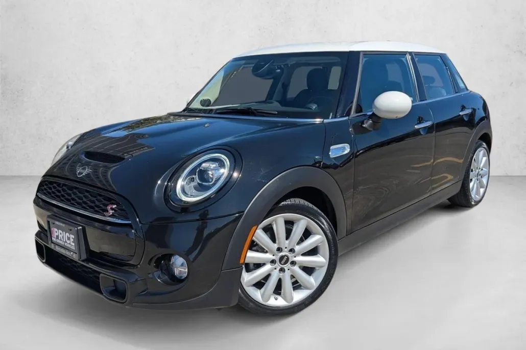 2019 Mini Cooper Hardtop S photo 1