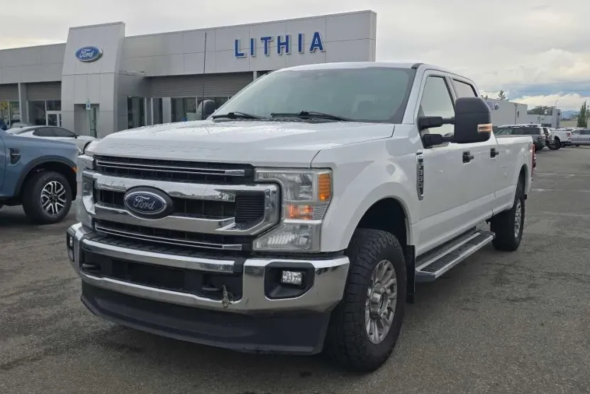 2022 Ford F-350 XLT photo 1