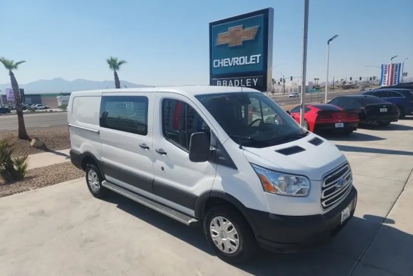 2018 Ford Transit Van photo 1