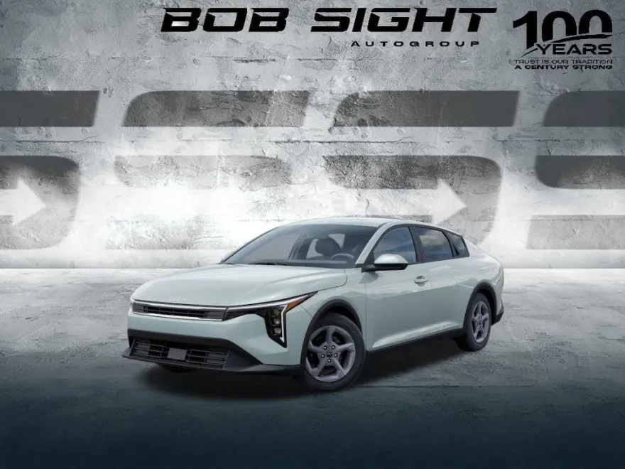 2025 Kia K4 LXS photo 1