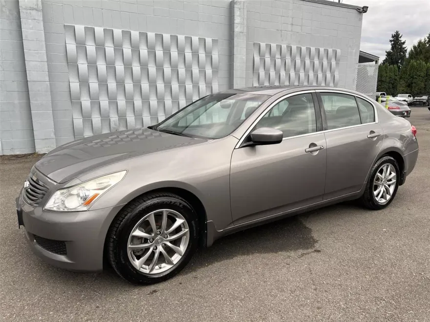 2009 Infiniti G37 photo 1