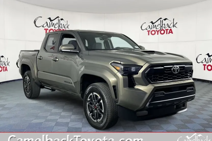 2025 Toyota Tacoma TRD Sport photo 1