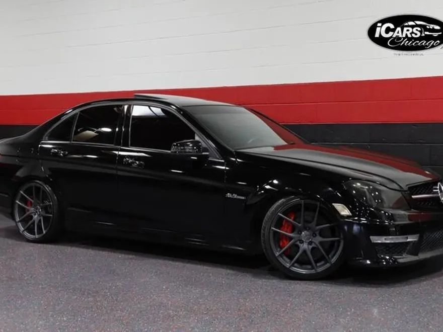 2013 Mercedes Benz C 63 AMG Sedan photo 1