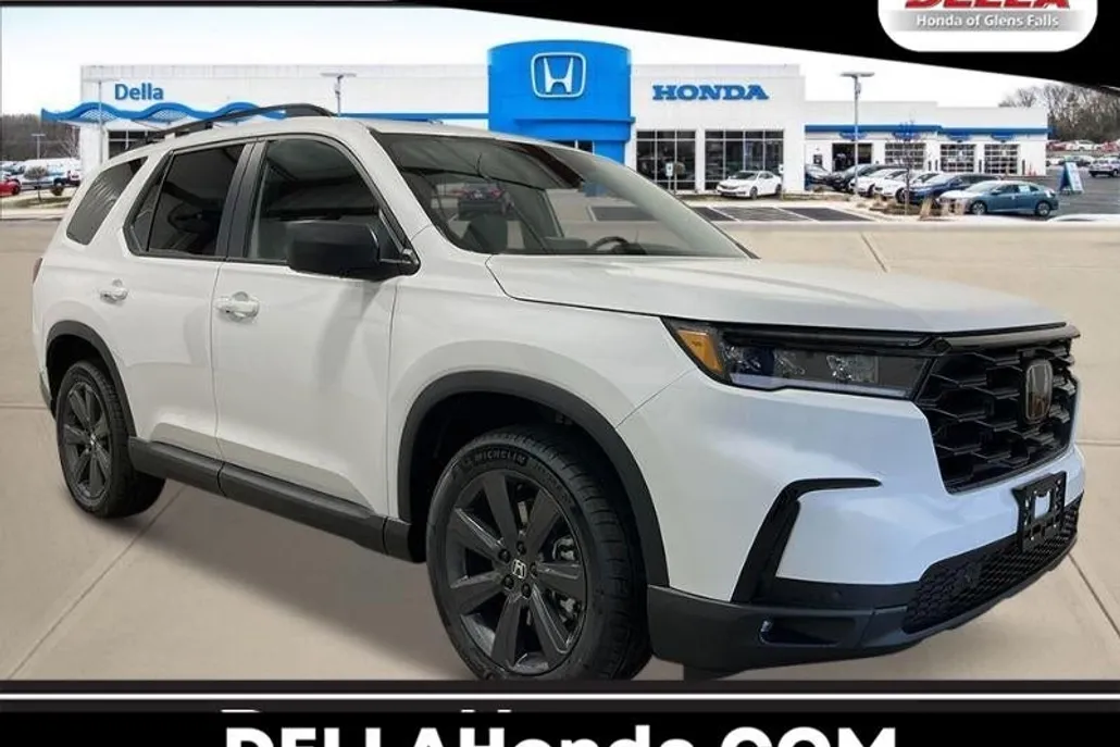 2025 Honda Pilot Sport photo 1