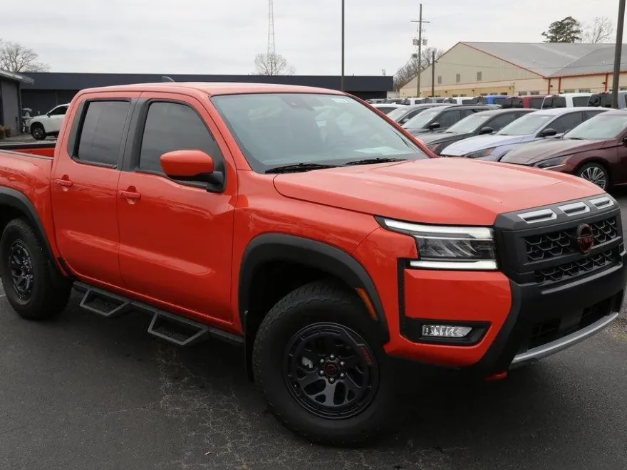 2025 Nissan Frontier PRO-X photo 1