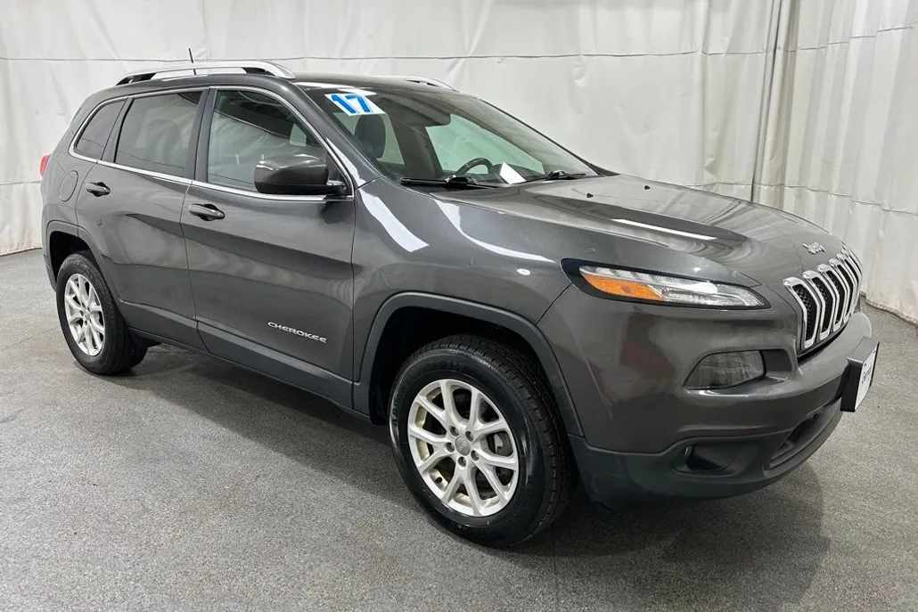 2017 Jeep Cherokee Latitude photo 1