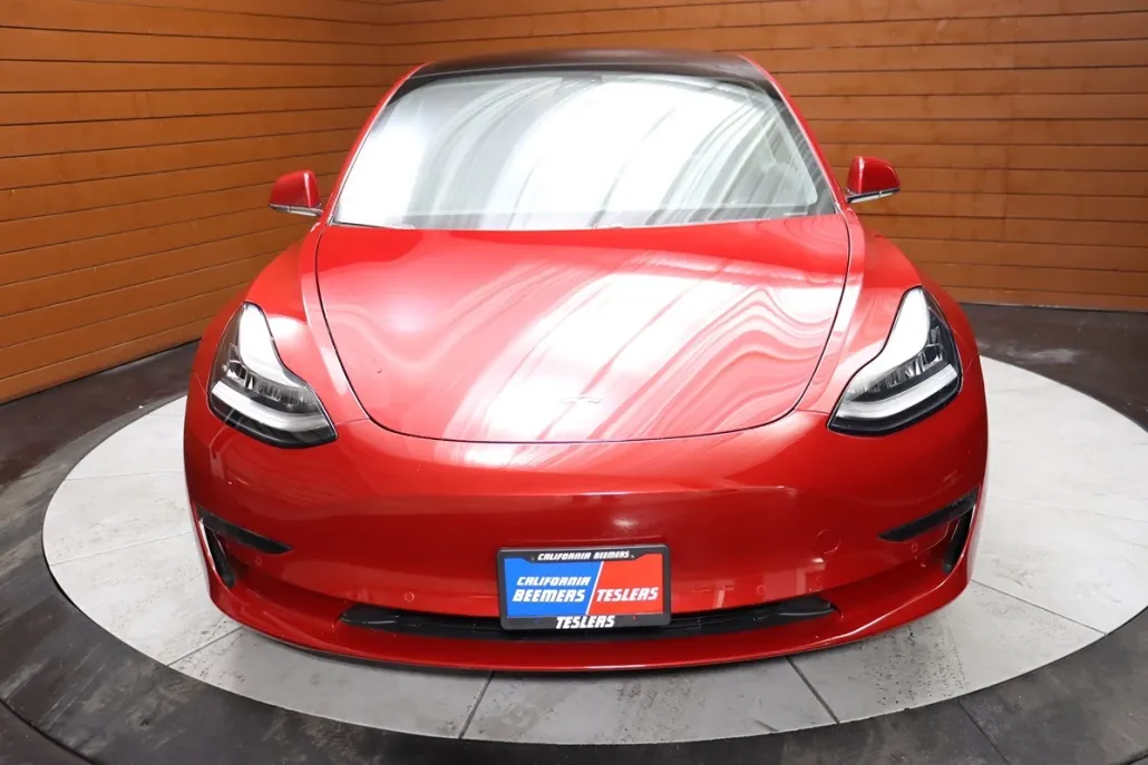 2020 Tesla Model 3 Long Range photo 1