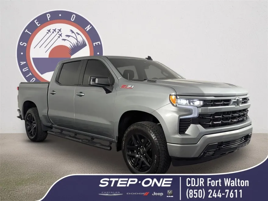 2024 Chevrolet Silverado 1500 RST photo 1