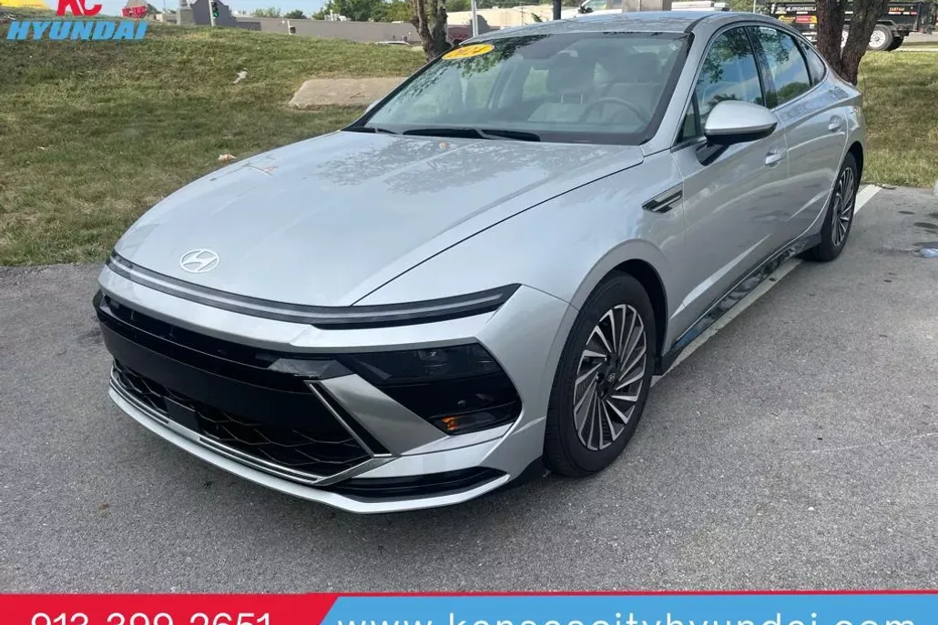 2024 Hyundai Sonata Hybrid SEL photo 1