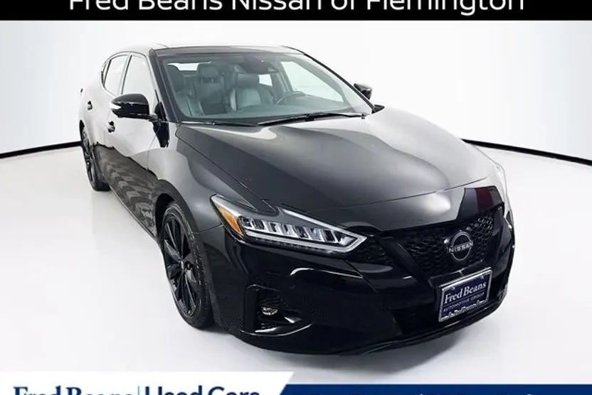 2023 Nissan Maxima SR photo 1