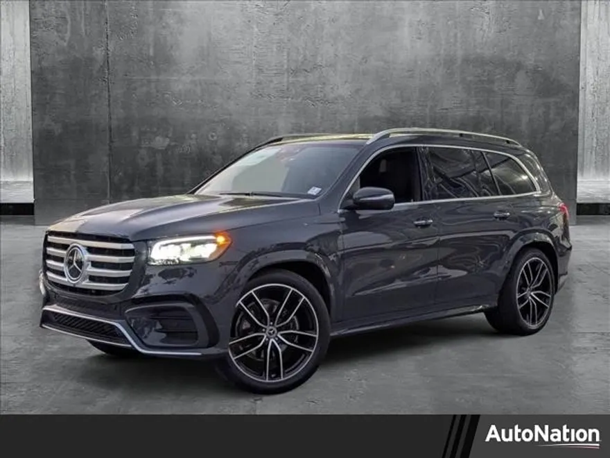 2025 Mercedes Benz GLS 450 4MATIC photo 1