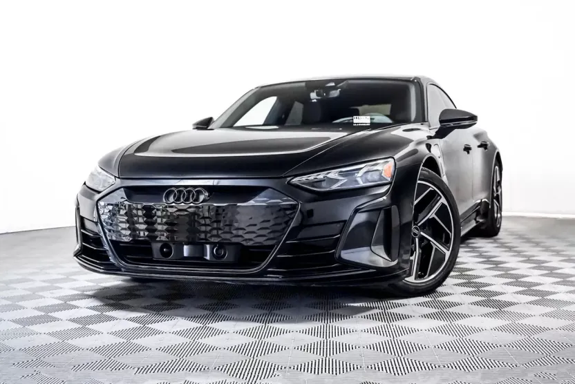 2024 Audi RS e-tron GT Base photo 1