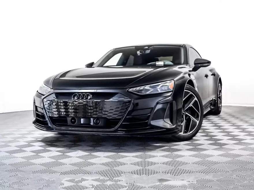 2024 Audi RS e-tron GT Base photo 1