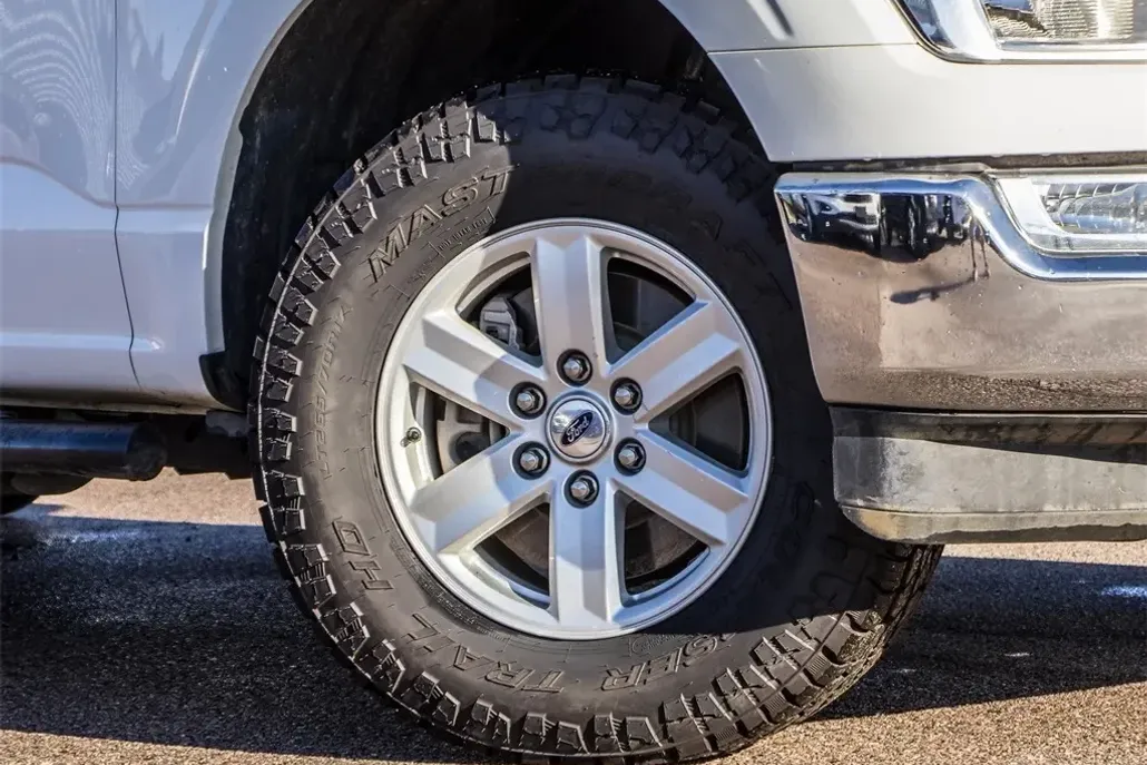 2021 Ford F-150 XL photo 1
