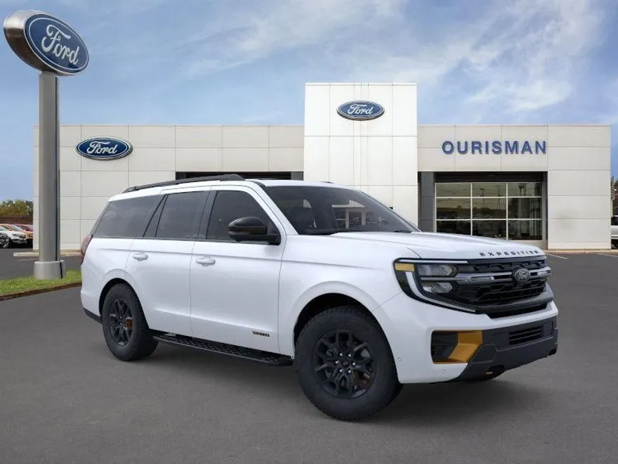 2025 Ford Expedition XLT photo 1