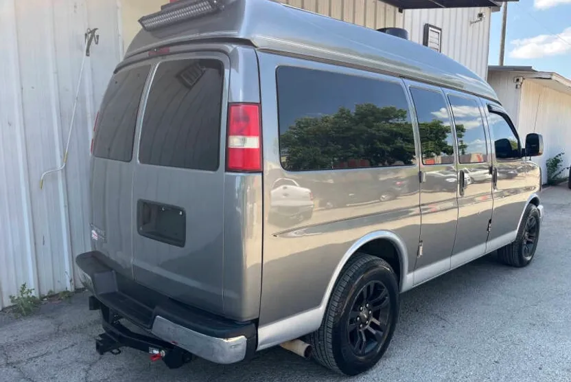 2012 Chevrolet Express 1500 Cargo Van photo 1