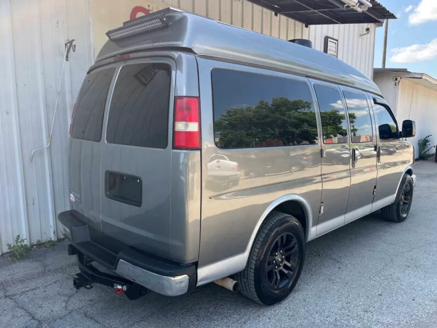 2012 Chevrolet Express 1500 Cargo Van photo 1