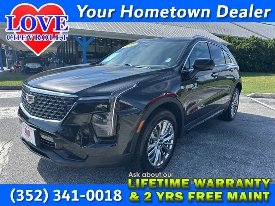 2024 Cadillac XT4 Premium Luxury photo 1
