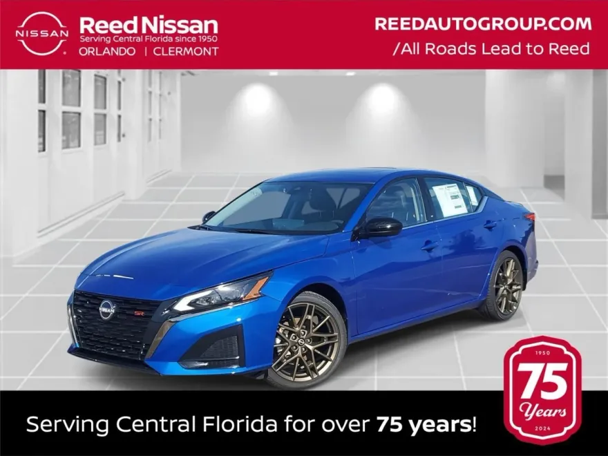 2025 Nissan Altima SR photo 1