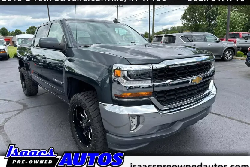 2018 Chevrolet Silverado 1500 LT photo 1
