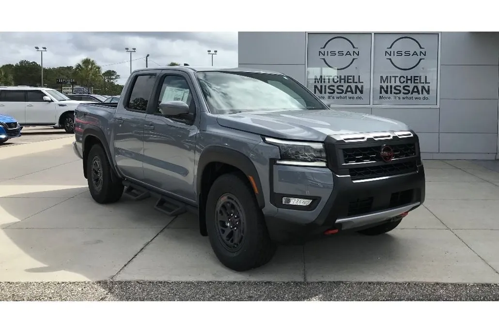 2026 Nissan Frontier Crew Cab PRO-X photo 1