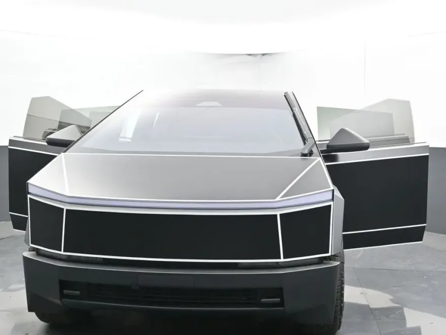 2024 Tesla Cybertruck Cyberbeast photo 41
