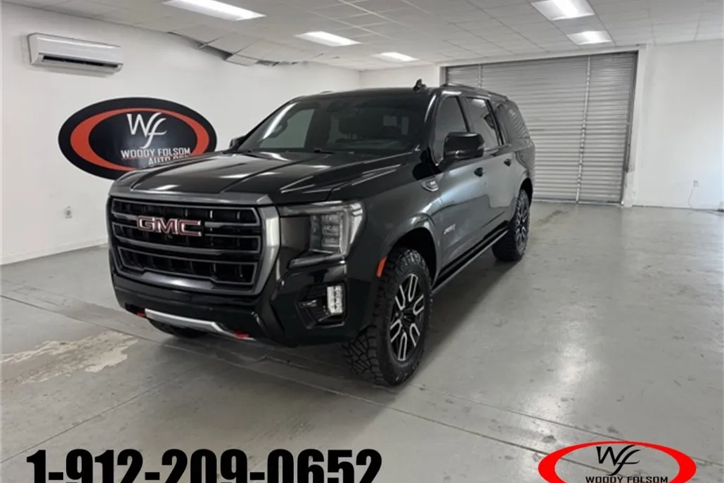 2023 Gmc Yukon XL AT4 photo 1