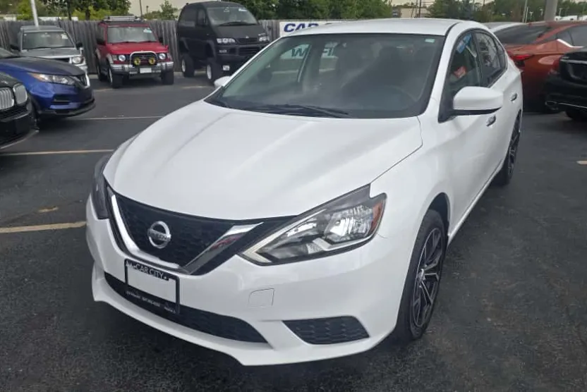 2017 Nissan Sentra SL photo 1