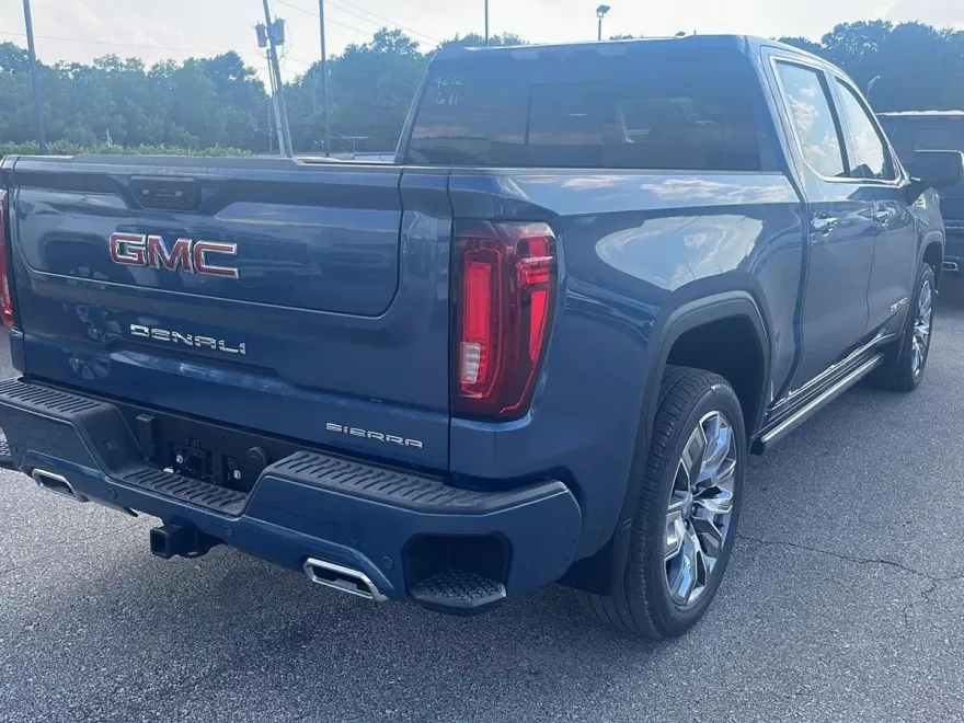 2026 Gmc Sierra 1500 Denali photo 1