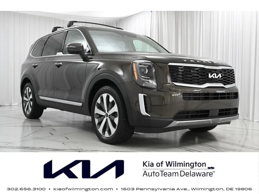 2022 Kia Telluride S photo 1