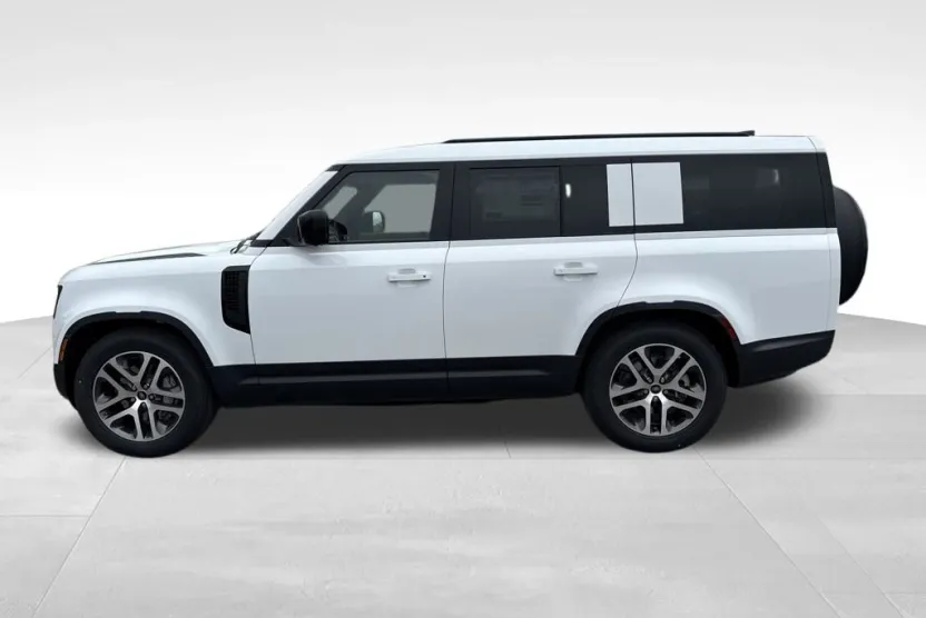 2025 Land Rover Defender 130 S photo 1