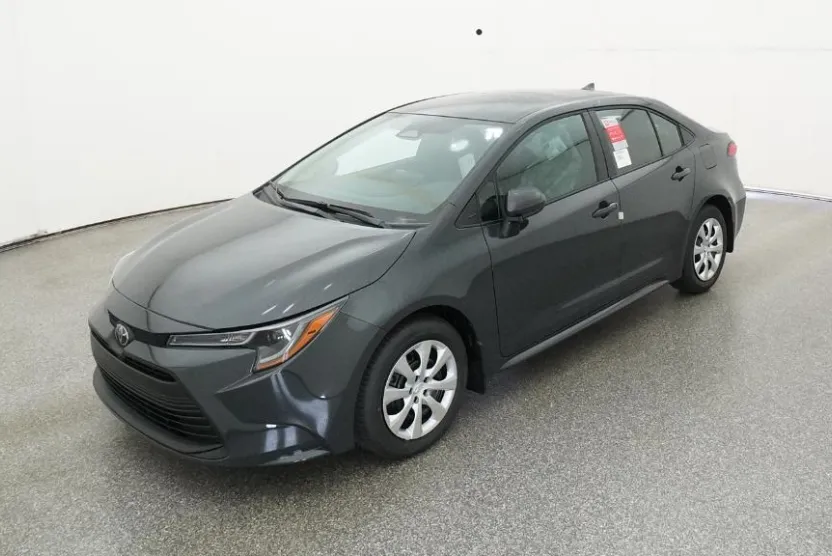 2026 Toyota Corolla LE photo 1