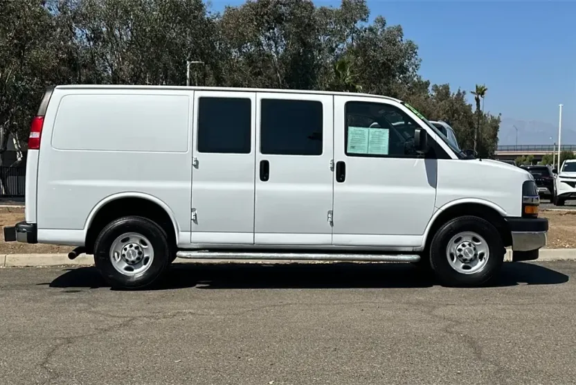2023 Chevrolet Express 2500 Work Van Cargo photo 1