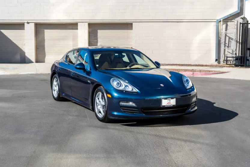 2013 Porsche Panamera Base photo 1