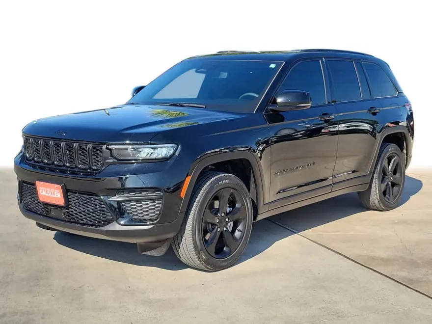 2024 Jeep Grand Cherokee Laredo photo 1