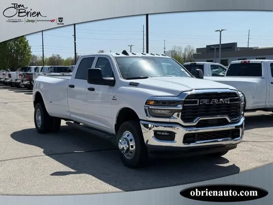 2025 Ram 3500 Tradesman photo 1