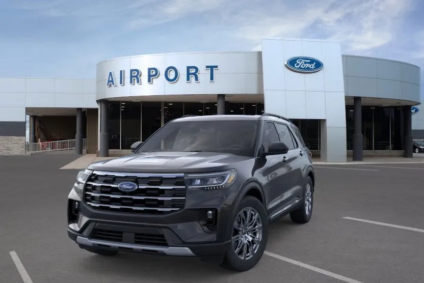 2025 Ford Explorer photo 1