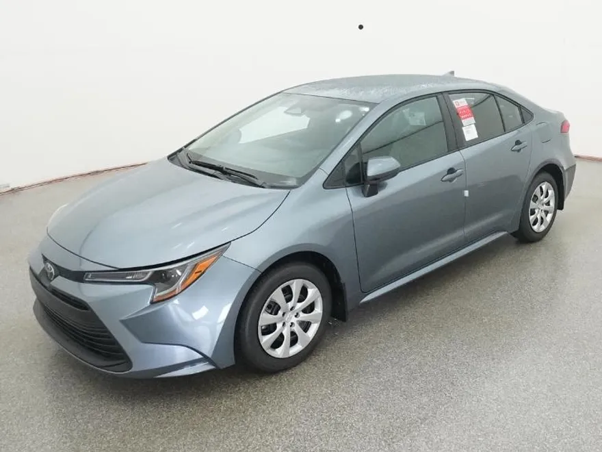 2026 Toyota Corolla LE photo 1