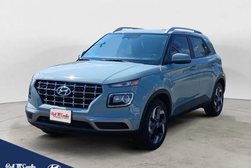 2025 Hyundai Venue SEL photo 1