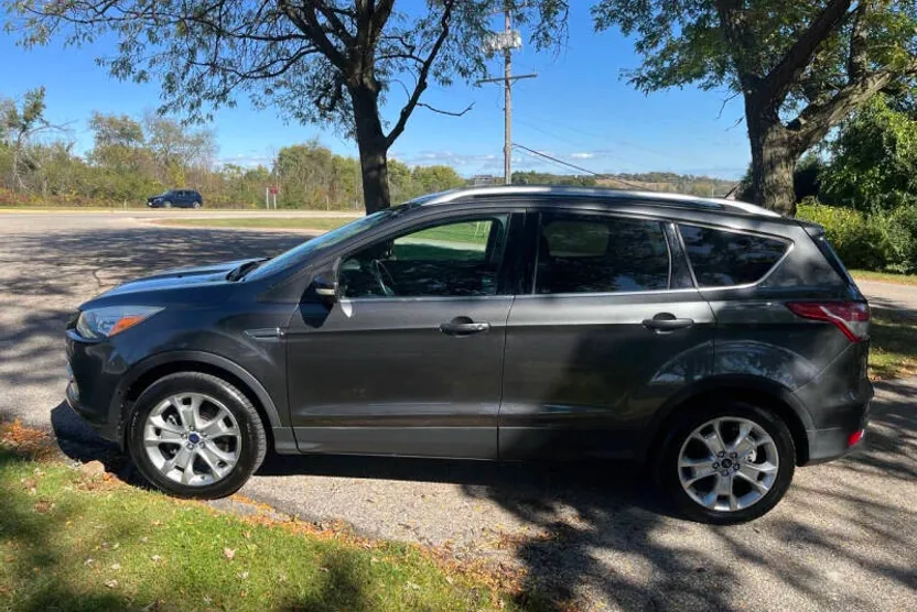 2016 Ford Escape Titanium photo 1