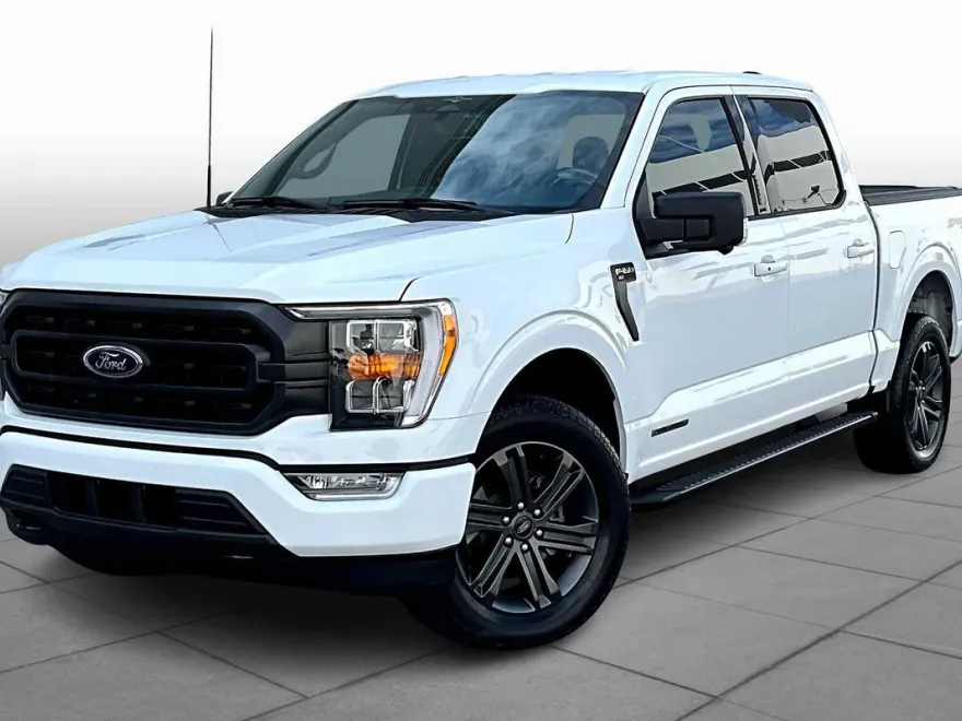 2023 Ford F-150 XLT photo 1