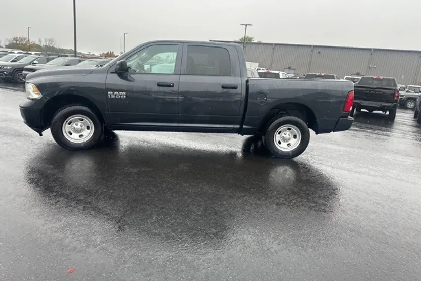 2018 Ram 1500 Tradesman photo 1