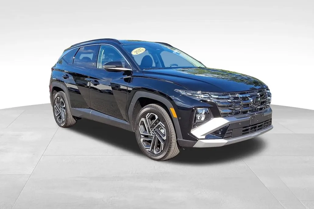 2025 Hyundai Tucson Limited photo 1