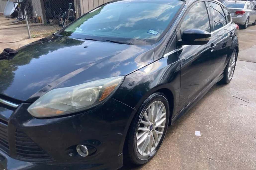 2014 Ford Focus Titanium photo 1