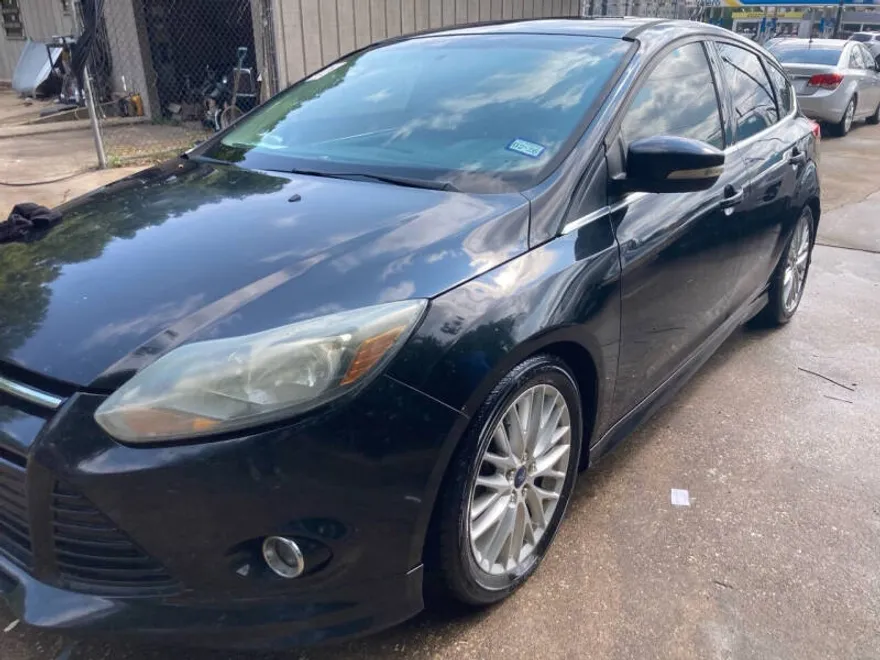 2014 Ford Focus Titanium photo 1